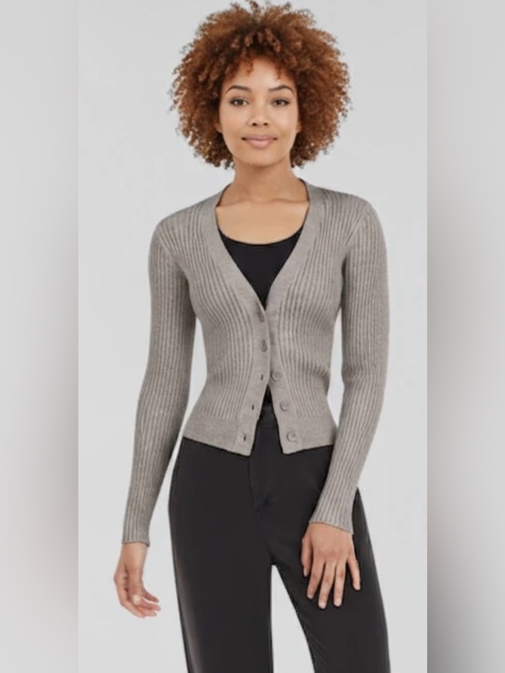 Good American Slim Ribbed V-Neck Button Cardigan - Gray